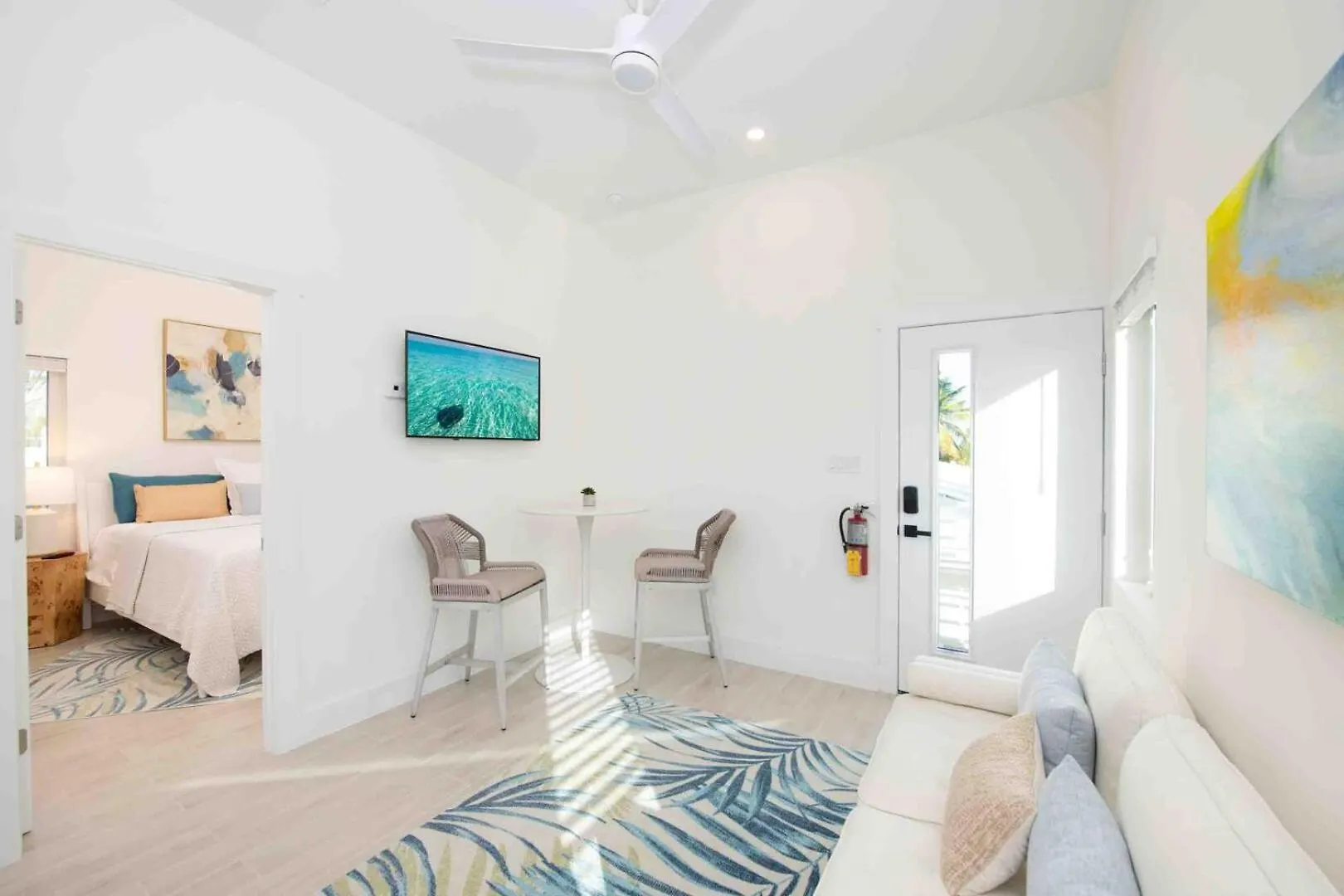 Holiday home Caribe Sun - Modern Villa With Pool! Walk To The Rum Point Club & Kaibo Driftwood Village